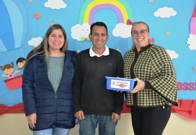 Atendendo indicação do vereador Sete, Saúde distribui kit de primeiros socorros a creches